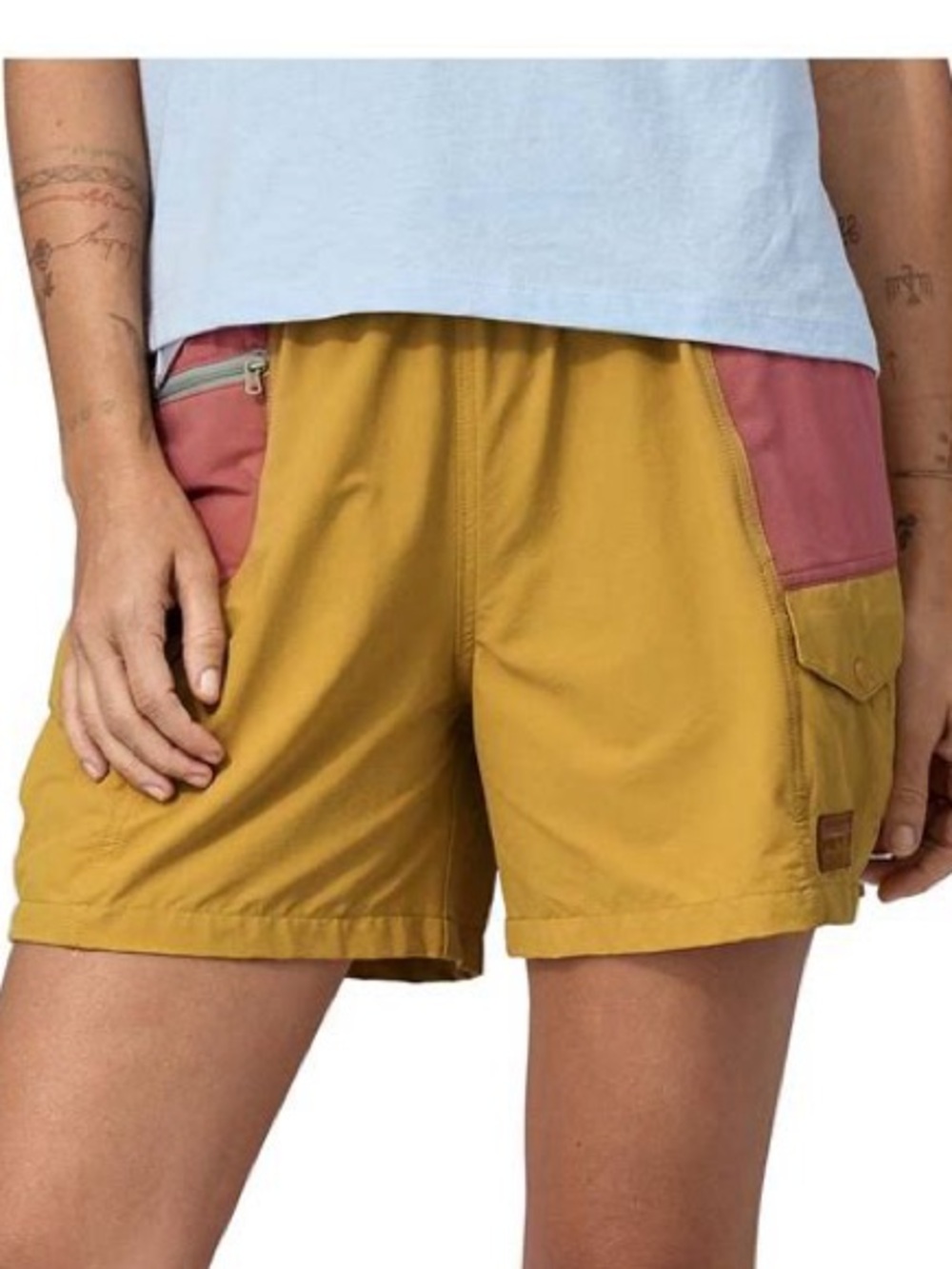 Patagonia Outdoor Everyday Short — Pufferfish Gold NWT